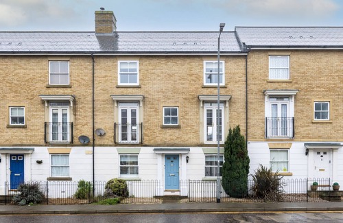 Braintree House | Luxurious 3 Bed House with Free Parking