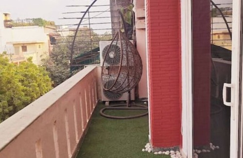 Greater Kailash I Apartment | Luxurious 3BHK Apartment in GK 1 M Block Market by HostMyStaynn