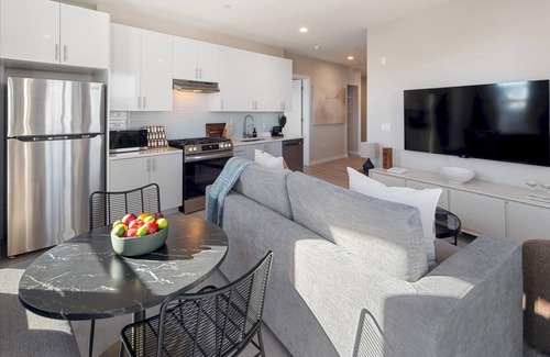 The Hill Apartment | Luxurious 3BR Apartment with Premium Amenities
