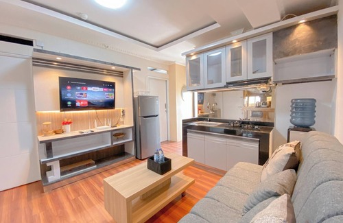 Bandung Apartment | Luxurious 3Br At Gateway Ahmad Yani Cicadas Apartment