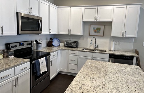 Oxford Condo | Luxurious 3BR Condo at The Mill of Oxford is perfect for enjoying Oxford!