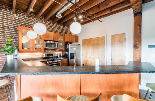 Lynchburg Condo | Luxurious 3BR Downtown Penthouse - Perfect Location