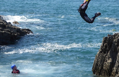 West Down House | Luxurious 4 Bed Property, All Ensuite, Pet Friendly, Jacuzzi Nearby