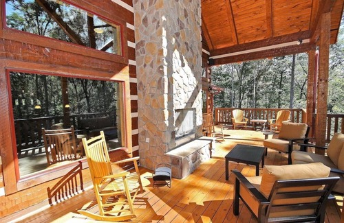 Rockbridge Cabin | Luxurious Accommodations and Games - 4 Private Family Suites - Secluded
