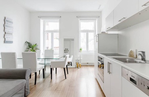 Roßau Apartment | ⍟Luxurious and Bright⍟ 5 min walk to city center (6)