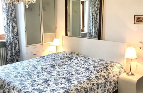 Poecking Apartment | Luxurious apartment with large balcony and communal garden