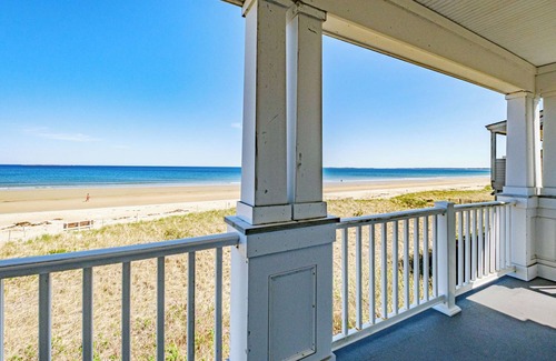 Old Orchard Beach House | Luxurious Beachfront House - spectacular ocean views - w/indoor elevator