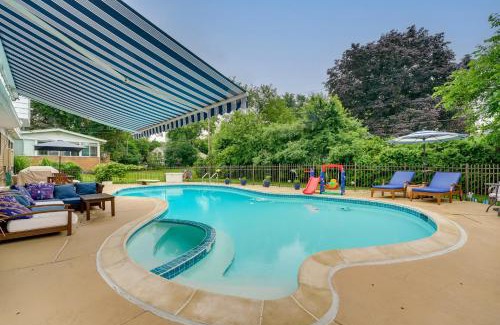 Bloomfield Hills House | Luxurious Bloomfield Hills Oasis with Pool and Spa!