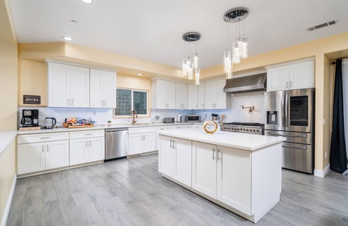 San Bernardino House | Luxurious Estate w/Heated Pool & Spectacular Views