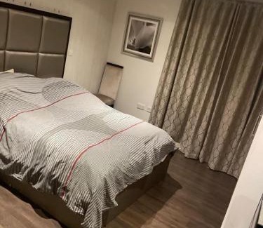 Stanmore Apartment | Luxurious Furnished Property