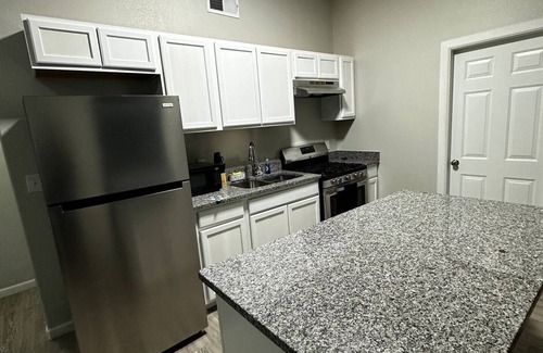 El Paso Apartment | Luxurious home in Centralnn