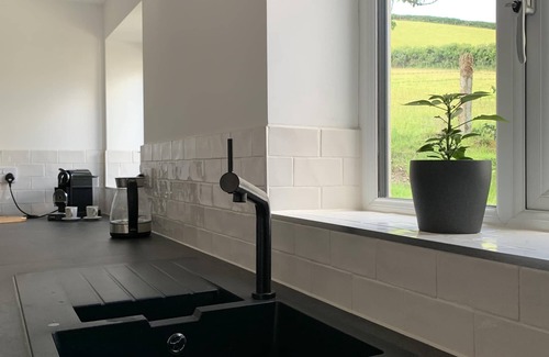 Torpoint House | Luxurious home in secluded location with rural views just 5 mins drive to beach