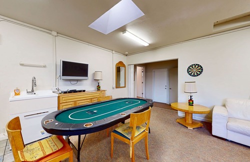 Fort Bragg House | Luxurious home with WiFi, game room, private hot tub, & ocean views