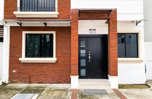 Entrada House | Luxurious house, bedrooms, private pool, parking