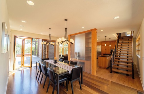 Tuolumne County House | Luxurious Lakeside Estate with Expansive Views and Privacy on over 50 Acres!