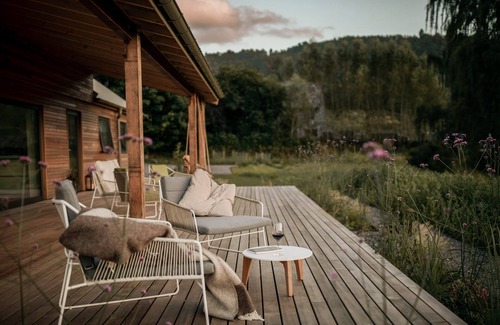 Aberfeldy House | Luxurious Lodge With Superb Decking Area