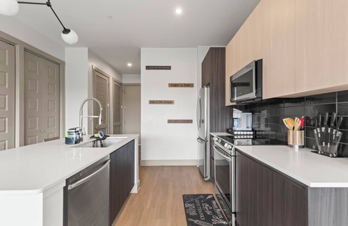 Home Park Apartment | Luxurious Oasis in the Sky