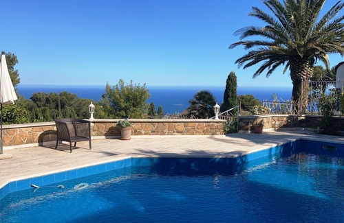 Cipressa Villa | Luxurious property with private pool, BBQ and fantastic sea views