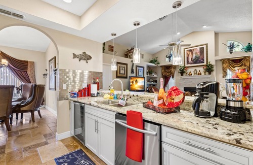 Brooksville House | Luxurious Roman Style Pool Home in Brooksville Near Weeki Wachee and Beaches
