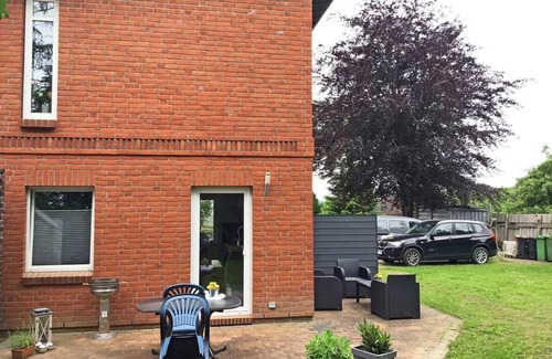 Lindau House | Luxurious semi-detached house "Richters Galerie" in the middle of the idyllic landscape of Angeln directly on the Schlei, offers a top modern, extensive equipment, as well as garden with terrace, for the perfect vacation with two people