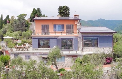Camaiore Villa | Luxurious & spacious Villa Olivia: an exceptional setting with pool and sea view