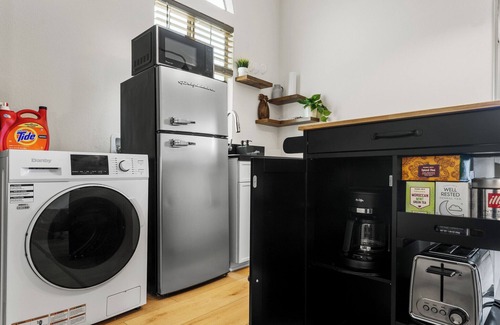 Orange Apartment | Luxurious, Spacious, Private studio in Great location!