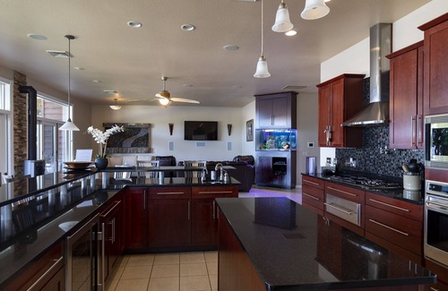 Mauston Condo | Luxurious Stay Spa Retreat - Private Hot+Cold Tubs, Steam Suite, Spa Services
