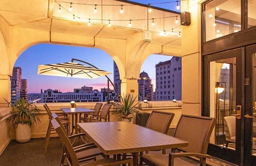 Union Square Condo | Luxurious Studio Condo in Prime SF Location!