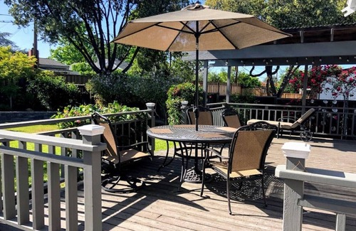 Cupertino House | ⭐Luxurious Stunning Resort Like House in Silicon Valley 1GBPS 4 beds/2 baths⭐