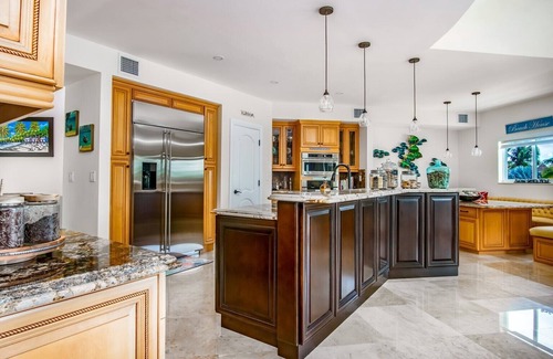 Venetian Shores House | Luxurious Venetian Shores Pool Paradise - Your Dream Getaway Awaits!