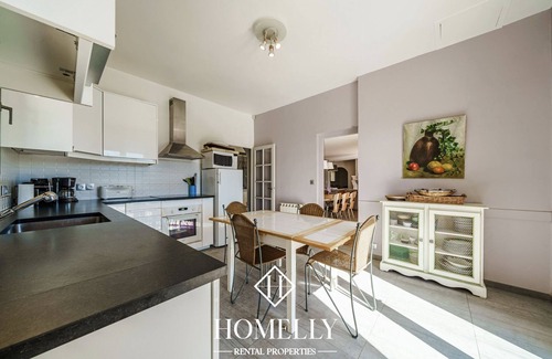 Saint-Cyr-sur-Mer House | Luxurious villa with sea view and swimming pool in Saint-Cyr sur mer