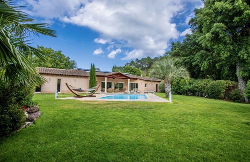 Saint-Raphael House | Luxurious Villa in Secure Residential Park