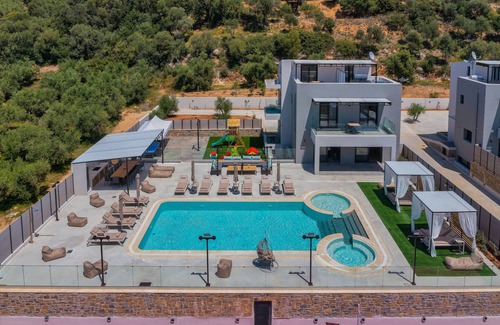 Roumeli Villa | Luxurious Villa Micha - With 150m² Pool