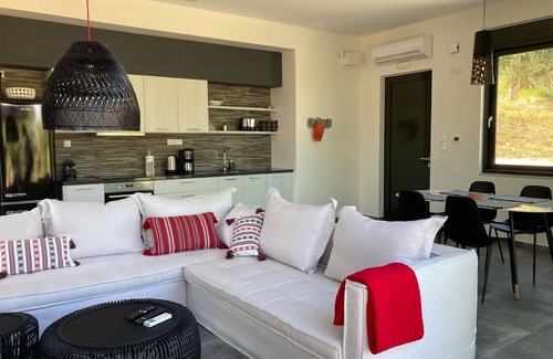 Agia Villa | Luxurious Villa PHI - With Private Pool