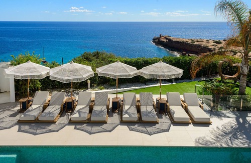 Cap Martinet Villa | Luxurious Villa with Private Bay, Pool, Terrace, Gorgeous Views