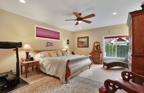 Sagle House | Luxurious Waterfront Home with private dock, sleeps up to 16