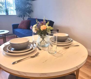 Gravesend Apartment | Luxuriously Cosy 1 Bed Flat at Trinity Point Gravesend