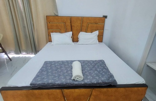 Varanasi House | Luxury 1 BHK Suite @ Kanti Villa