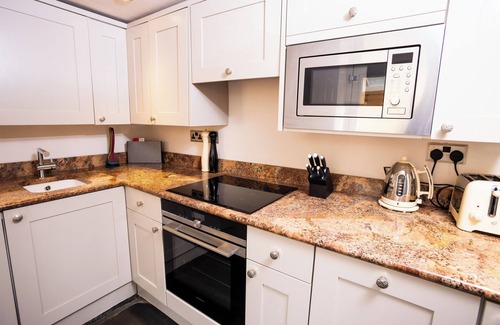 Keswick Cottage | Luxury 17th Century Cottage. Central Keswick With Parking.