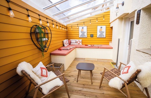 Keswick Cottage | Luxury 17th Century Cottage. Central Keswick With Parking.