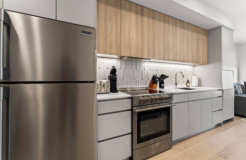 Columbus Park - Andrew Square Apartment | Luxury 1BR Near Broadway Southie 1333