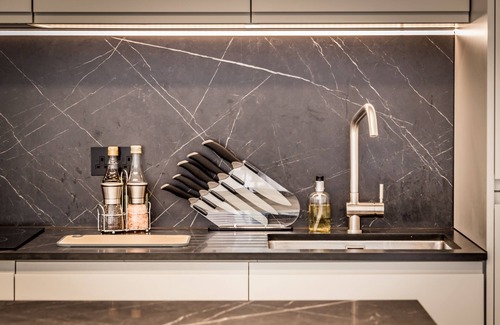 Faraday Apartment | Luxury 2-bed, 2.5 bath Apartment with Balcony - Borough Market/London Bridge
