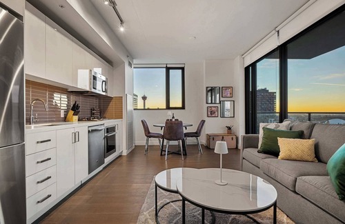 Connaught Condo | Luxury 22nd-Floor Condo w/Tower Views, Gym, Wine, Pool & FREE Banff Pass!