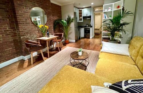 Hell's Kitchen Apartment | Luxury 2BD Unit in Midtown West
