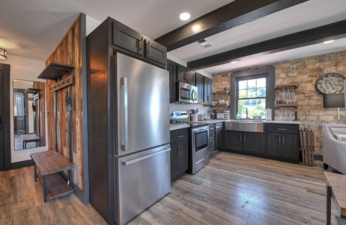 Blue Ridge Apartment | Luxury 2BR, 2BA suite in downtown Blue Ridge @ The Penthouses on Main Suite 104