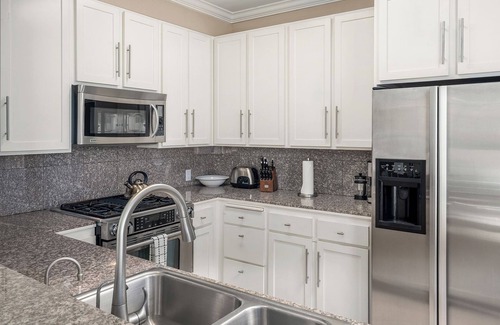 Downtown Seattle Condo | Luxury 2BR Condo in ONLY Waterfront Location Downtown-Steps to Pike Place Market