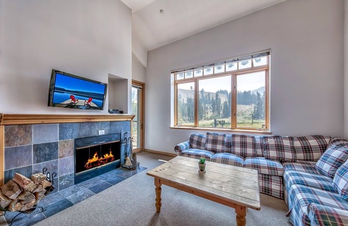 Kirkwood Condo | Luxury 2Br + loft, Lodge at Kirkwood – Unbeatable Location by RedAwning