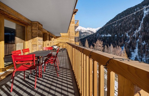 Grimentz Apartment | Luxury 3 Bedroom Apartment with Jacuzzi Rahas B Grimentz - By Mrs Miggins