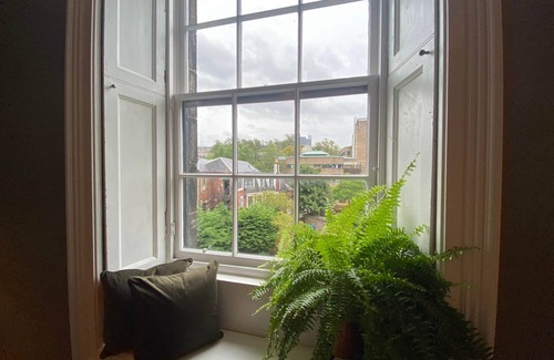 Glasgow Westend Apartment | Luxury 3 bedroom stay in the heart of the West End
