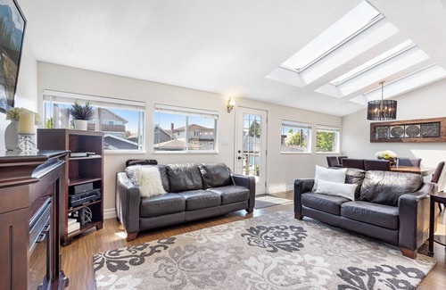 Hastings House | Luxury 3BR Family Home in Central Vancouver